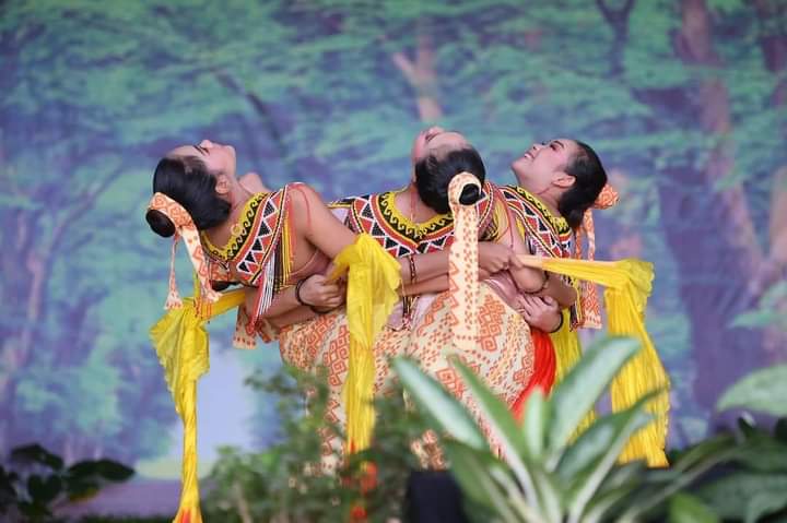 Tari Dayak Ketapang (Pentas Sanggar)